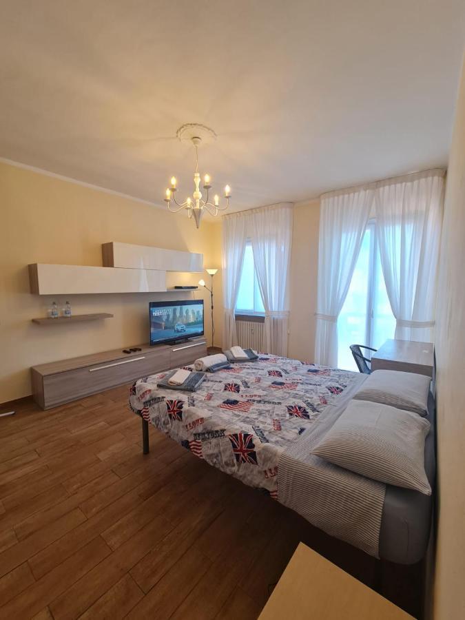 De Candia House Apartment Rescaldina Luaran gambar